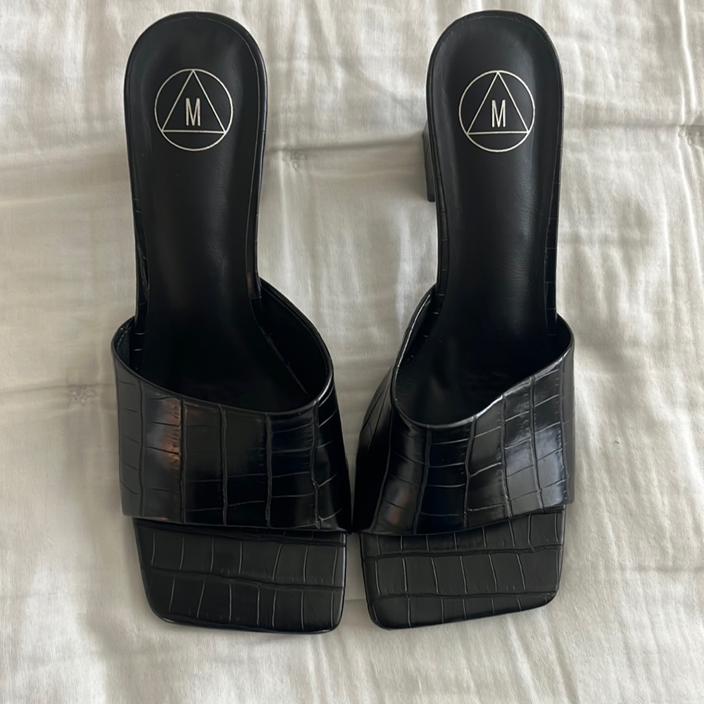 Crocodile heels